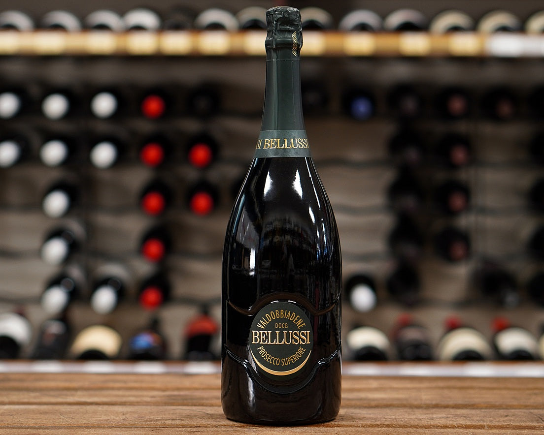 Bellussi Prosecco Superiore di Valdobbiadene DOCG NV Magnum. Gift Boxed